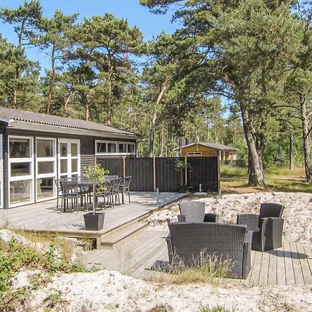 Amazing In Aakirkeby With Kitchen Vester Somarken